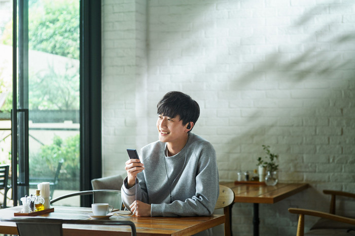 Sony NW-A306 Black product in use