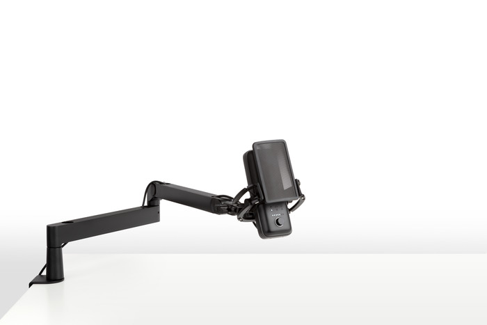 Elgato Wave Mic Arm LP product in gebruik