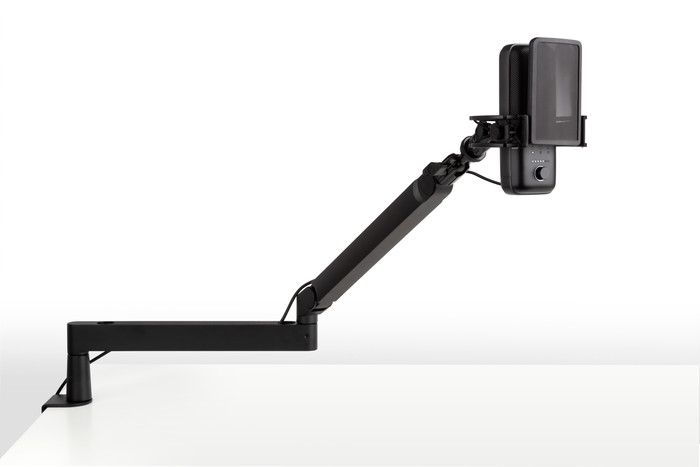 Elgato Wave Mic Arm LP product in gebruik