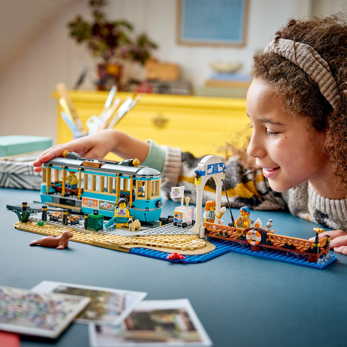 LEGO City Classic Beach Streetcar 60506 product in use