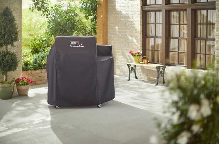 Weber Hoes Smokefire EX4 product in gebruik