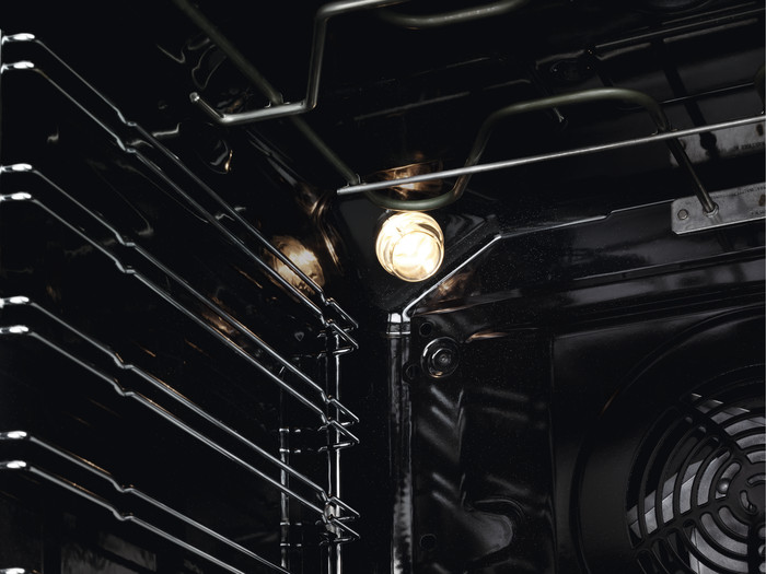 AEG BPS335061M SurroundCook detail