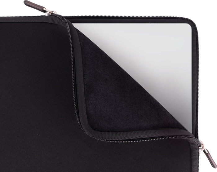 BlueBuilt Laptophoes voor Apple MacBook Neo Zwart binnenkant
