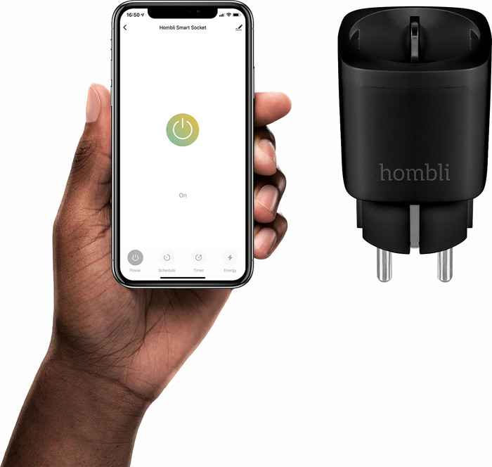 Hombli Smart Plug Black 3-pack product in use