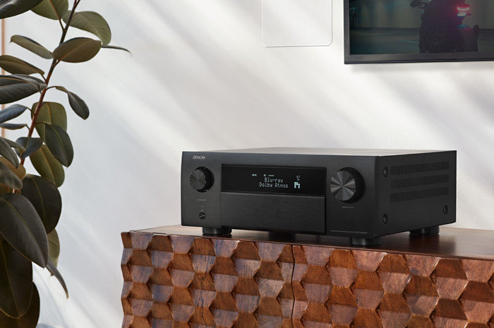 Denon AVC-X4800H Zwart product in gebruik