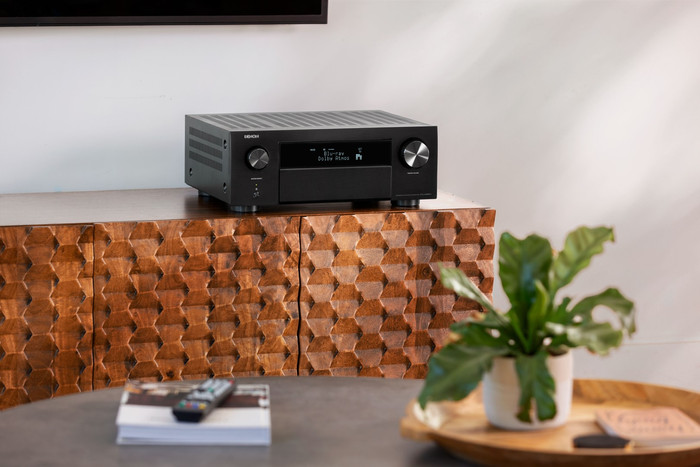 Denon AVC-X4800H Zwart product in gebruik