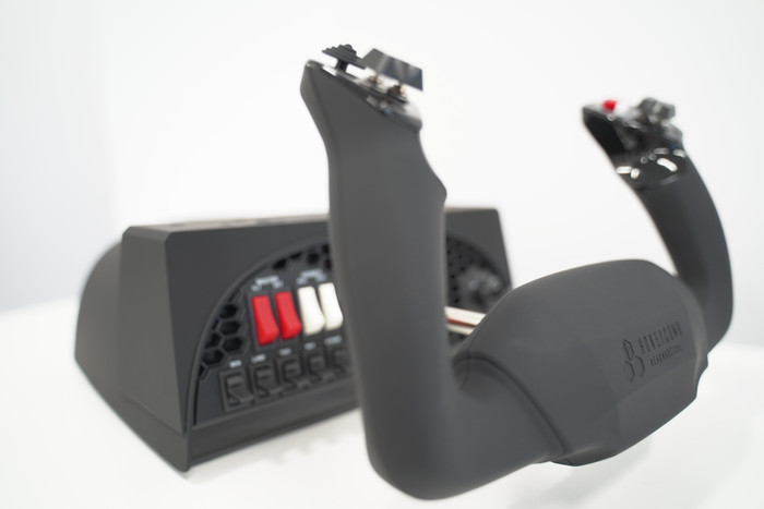Honeycomb Alpha Flight Controls Yoke and Switch Panel PC visual supplier