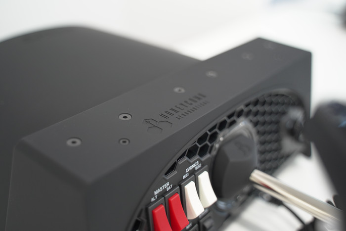 Honeycomb Alpha Flight Controls Yoke and Switch Panel PC visual supplier