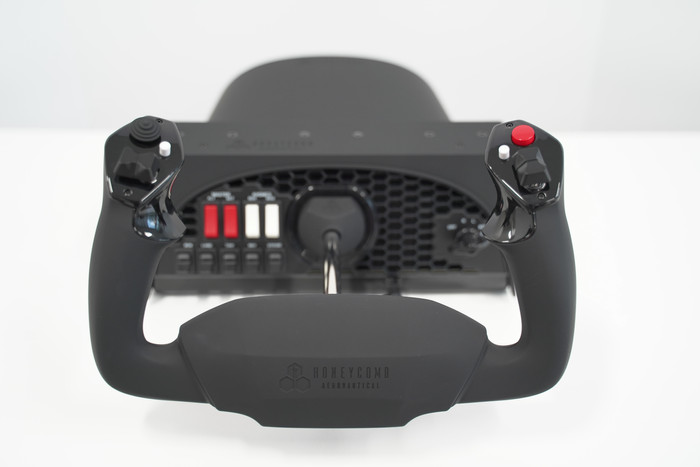Honeycomb Alpha Flight Controls Yoke and Switch Panel PC visual supplier