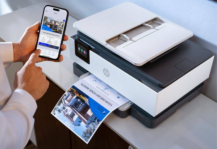 HP OfficeJet Pro 8122 Light Cement product in gebruik