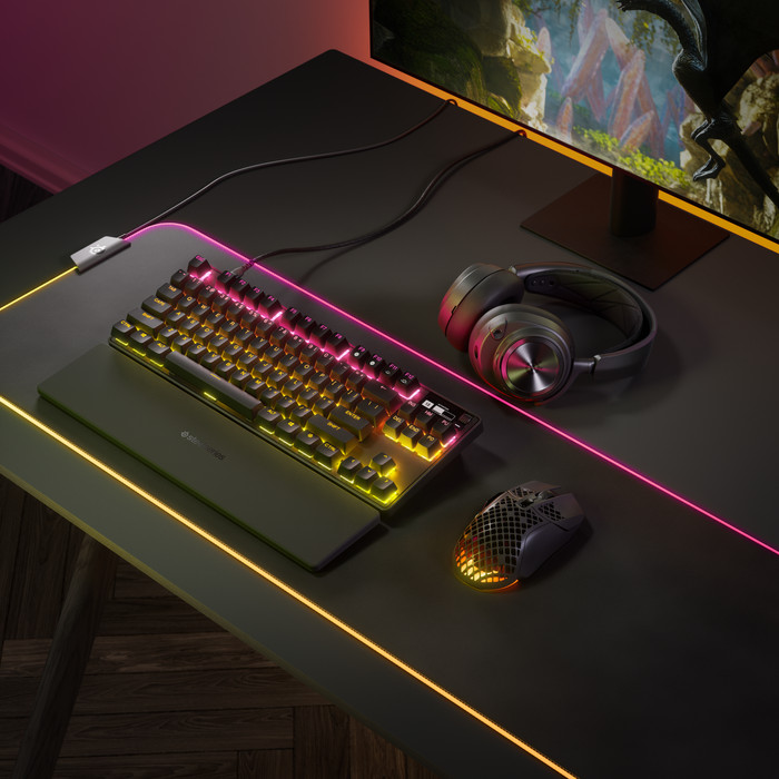 SteelSeries Apex Pro TKL 2023 Qwerty product in gebruik