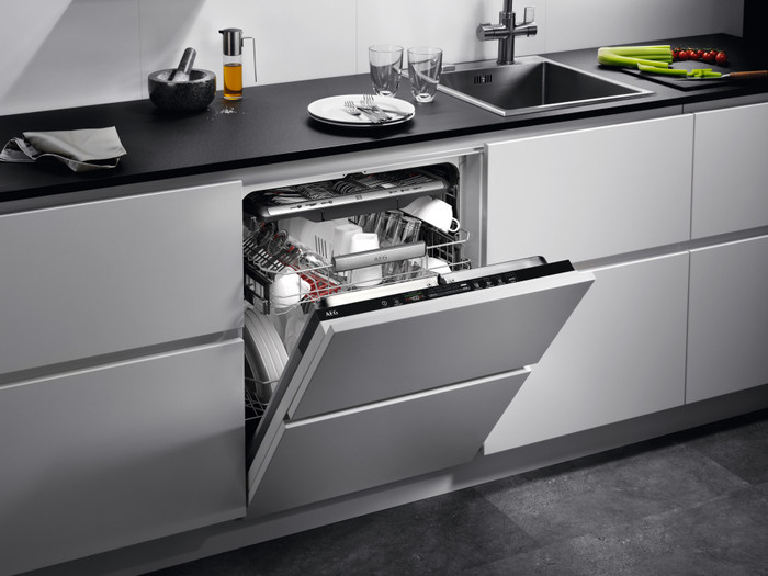 AEG FSE76738P 7000 GlassCare / Inbouw / Volledig / Nishoogte 82 - 90 cm product in gebruik