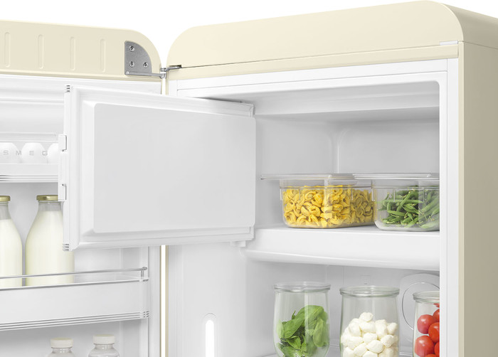 SMEG FAB28LCR5 combined product