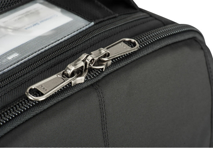 Think Tank Airport Advantage Zwart detail
