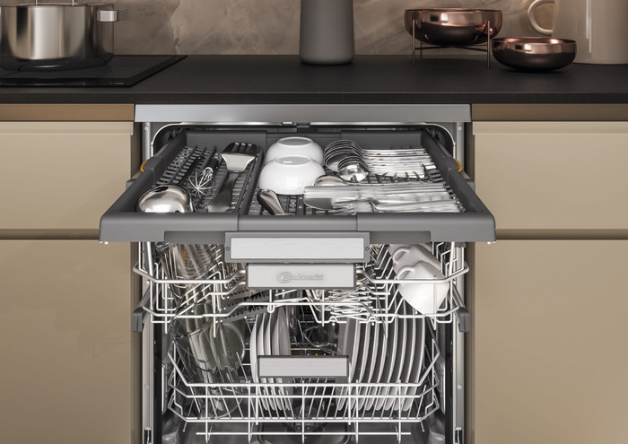 Bauknecht B7F HS51 X MaxiSpace product in use