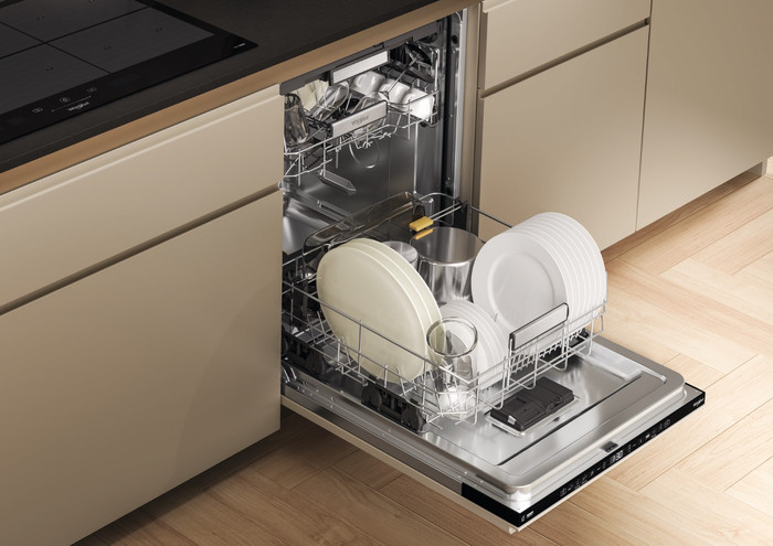 Whirlpool W7I HT58 T MaxiSpace product in use