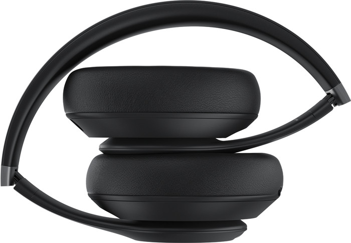 Beats Studio Pro Black null