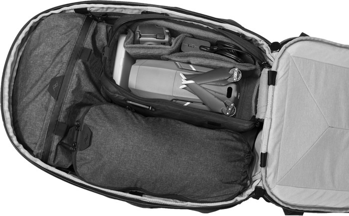 Peak Design Travel Backpack 30L v2 Black inside