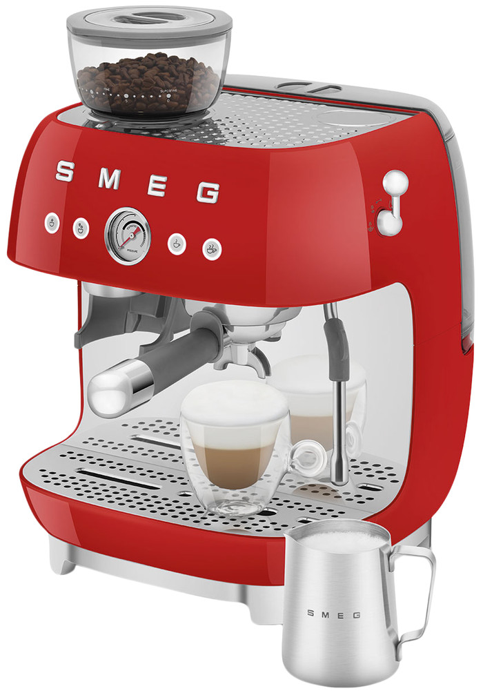 SMEG EGF03RDEU Red product in use