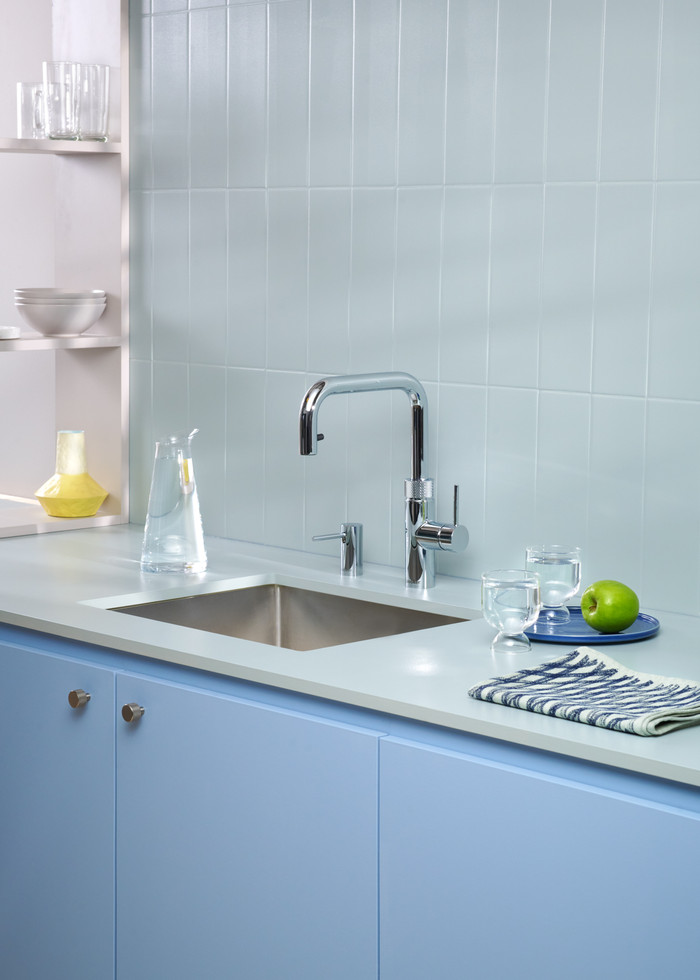 Quooker COMBI+ and Quooker Flex Square Chrome and Quooker CUBE product in use