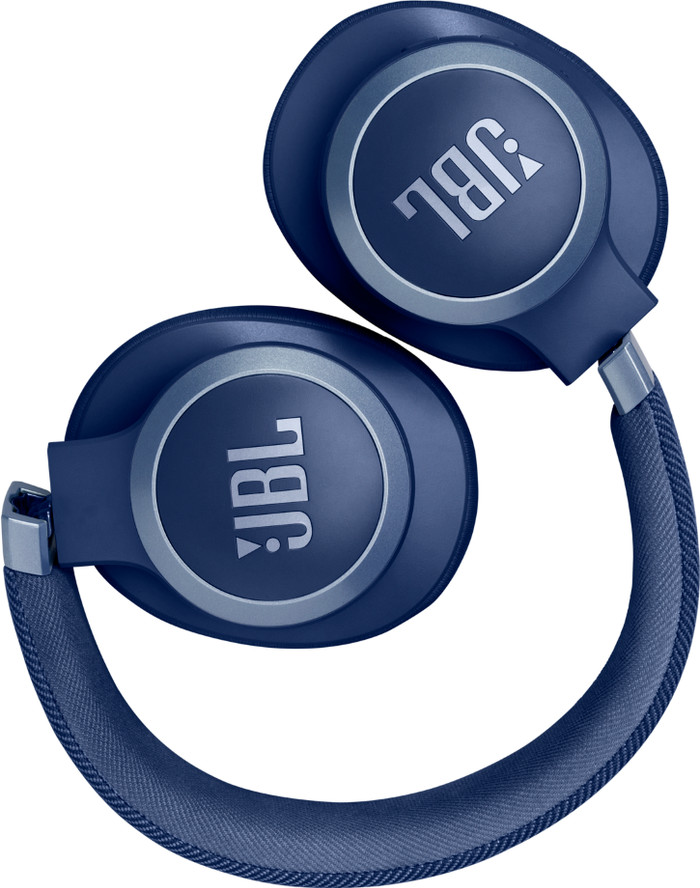 JBL Live 770NC Blauw + BlueBuilt Quick Charge Oplader met Us detail