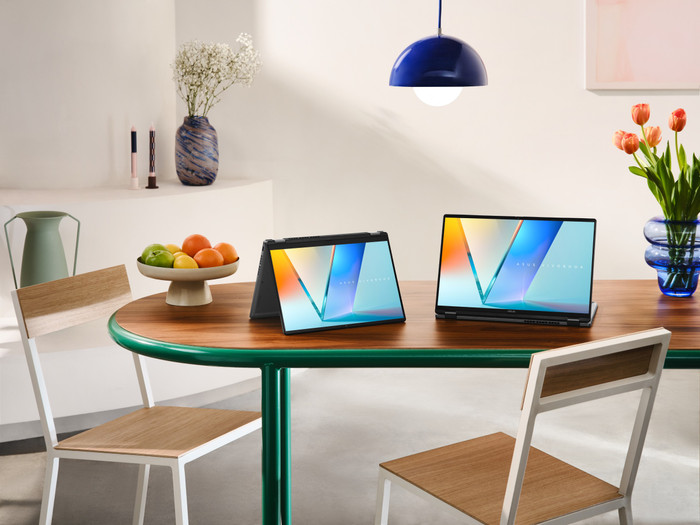 ASUS Vivobook 16 Flip OLED Copilot+ PC TP3607SA-SI099W product in gebruik