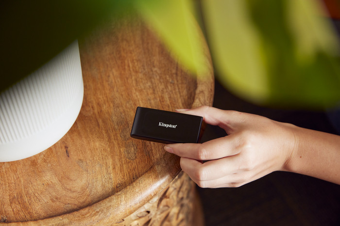 Kingston XS1000 Portable SSD 2TB product in gebruik