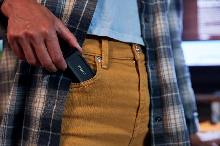 Kingston XS1000 Portable SSD 2TB product in gebruik