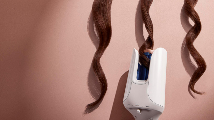 Philips WavePro HairStyler 9000 BHB968/00 product in gebruik