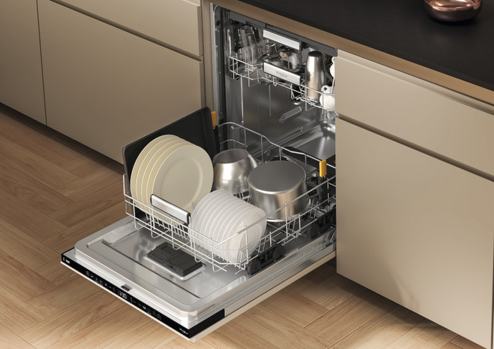 Whirlpool W7I HT58 T MaxiSpace product in use