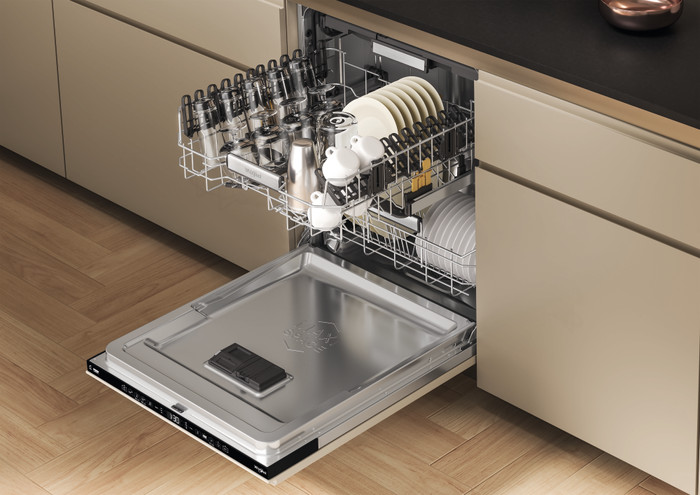 Whirlpool W7I HT58 T MaxiSpace product in use