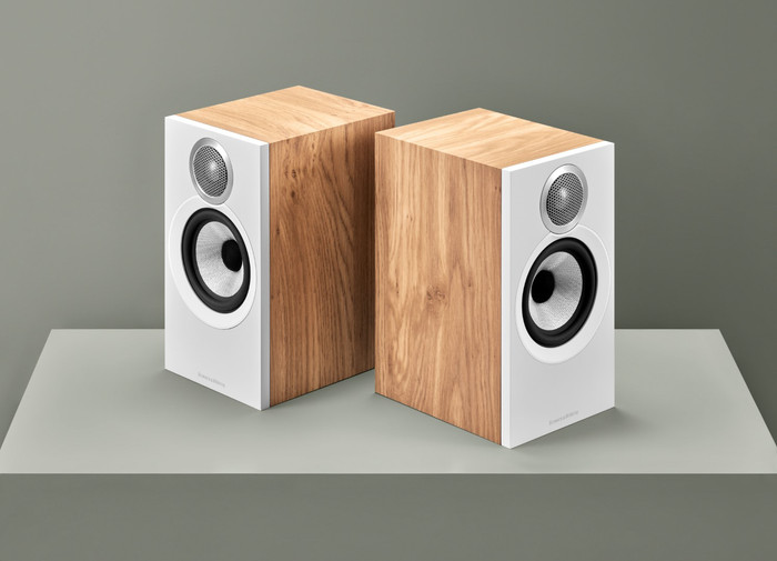 Bowers & Wilkins 607 S3 Bruin (per paar) null