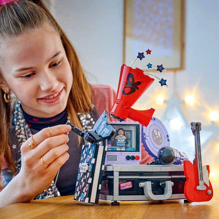LEGO Editions Olivia Rodrigo's Geheime Opbergplek 43030 detail
