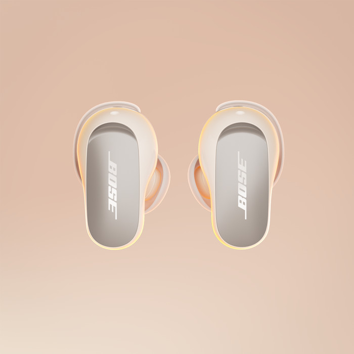 Bose QuietComfort Ultra Earbuds Wit detail