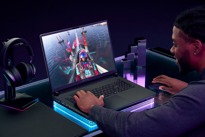 ASUS ROG Strix 18 G835LXG-TQ415W product in gebruik