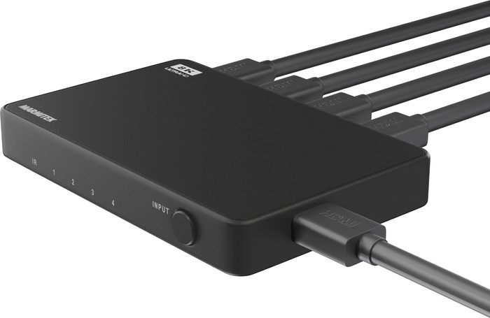 Marmitek Connect 740 UHD 4K 2.1 HDMI Switch product in use