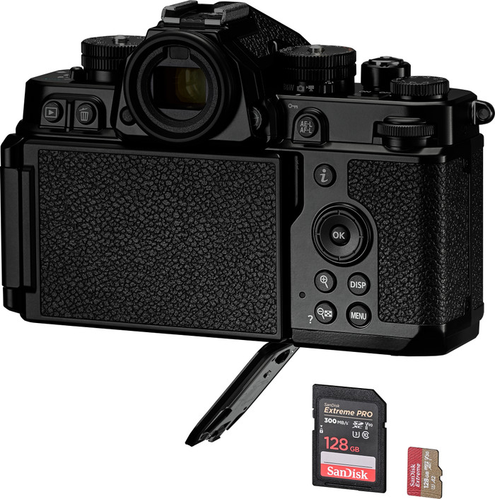 Nikon Z f + NIKKOR Z 24-70mm f/4 product in gebruik