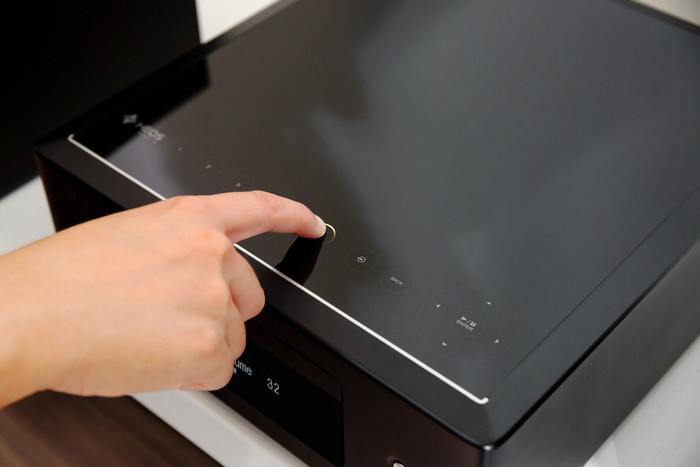 Denon CD Receiver RCDN-12 DAB+ Zwart product in gebruik