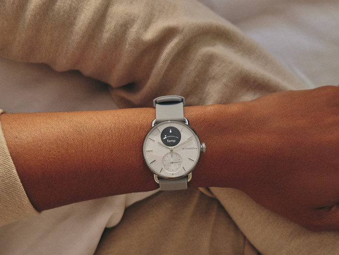 Withings Scanwatch 2 Wit 38 mm product in gebruik