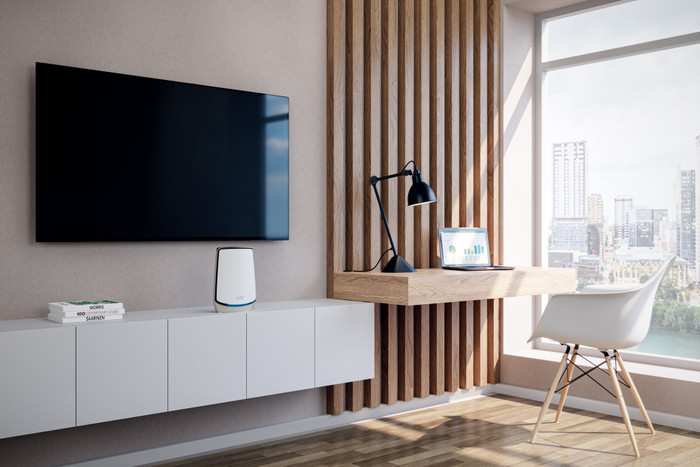 NETGEAR Orbi RBK860 Mesh White Expansion product in use
