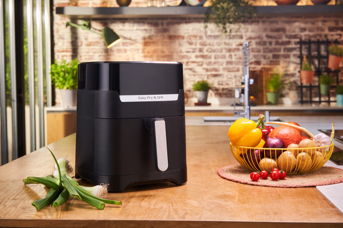 Moulinex Airfryer Easy Fry & Grill 2-in-1 product in use