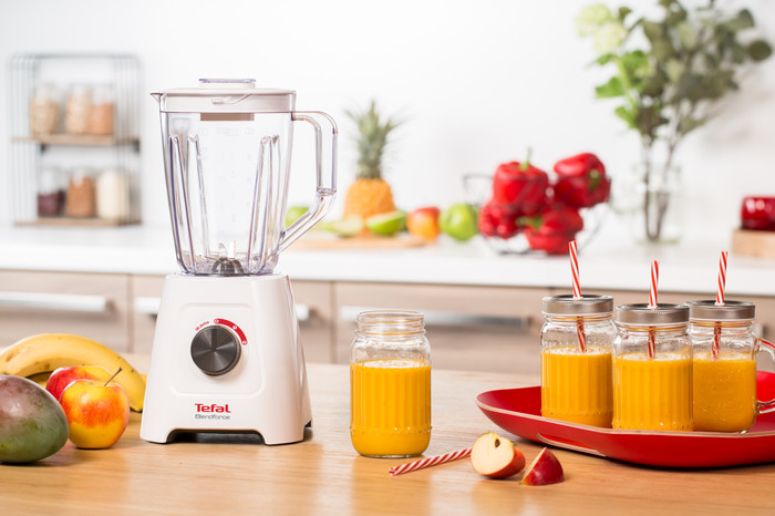 Tefal Blendforce II BL4201 product in use