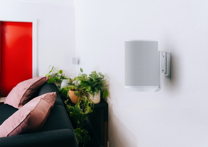Flexson Era 100 Wall Mount White Single product in use