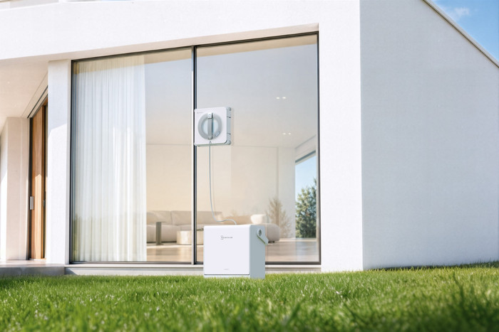Ecovacs WINBOT W2S Pro Omni product in gebruik