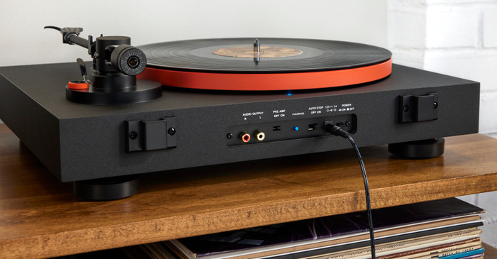 JBL Spinner BT Black product in use