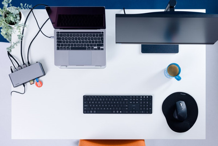 BlueBuilt DisplayLink Docking Station met USB-C product in gebruik