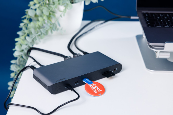 BlueBuilt DisplayLink Docking Station met USB-C product in gebruik