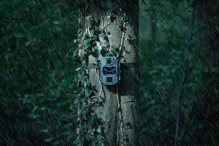 Camouflage EZ2 Ultra product in use