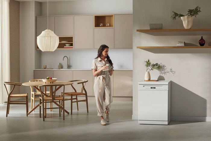 Miele G 7232 SC BRWS product in use