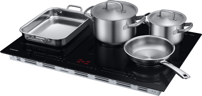 Samsung NZ85C5047FK/U1 product in use